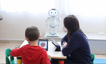 Il robot 'Nao' per aiutare i bambini affetti da autismo - Notizie 